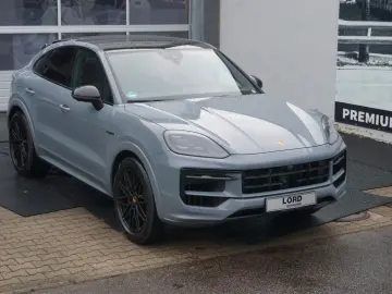 PORSCHE Cayenne Coupe S E-Hybrid Sport Design Paket HAL