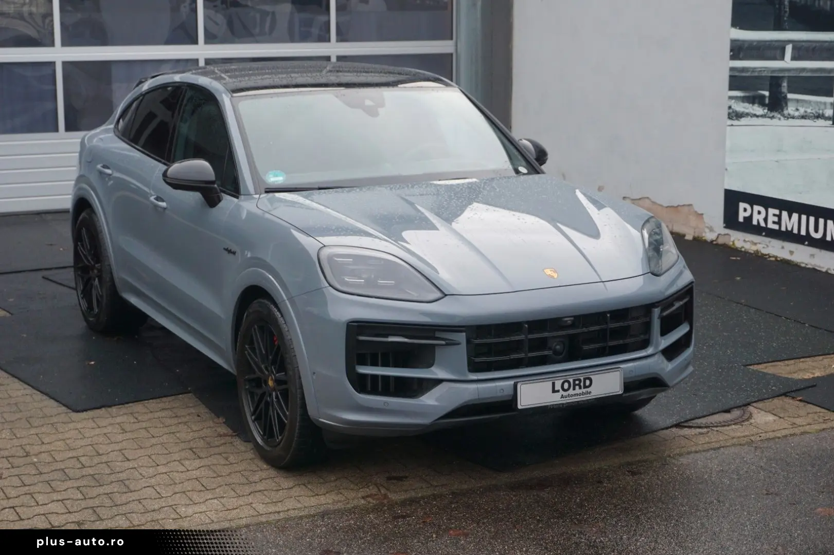 PORSCHE Cayenne Coupe S E-Hybrid Sport Design Paket HAL