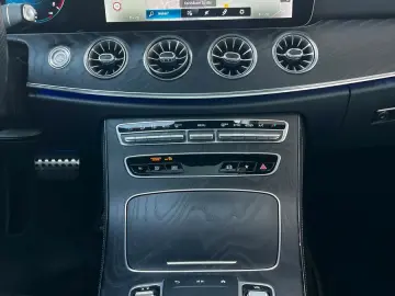 MERCEDES-BENZ AMG-Line 4Matic Pano Burmester Memory LED 360