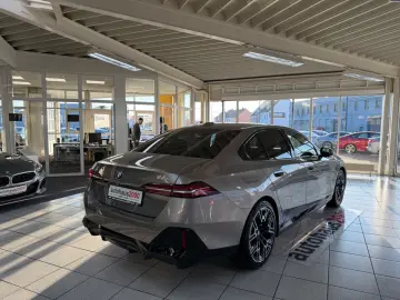 BMW 520i M Sportpaket AUT. LED HUD 360  AHK SITZBEL.