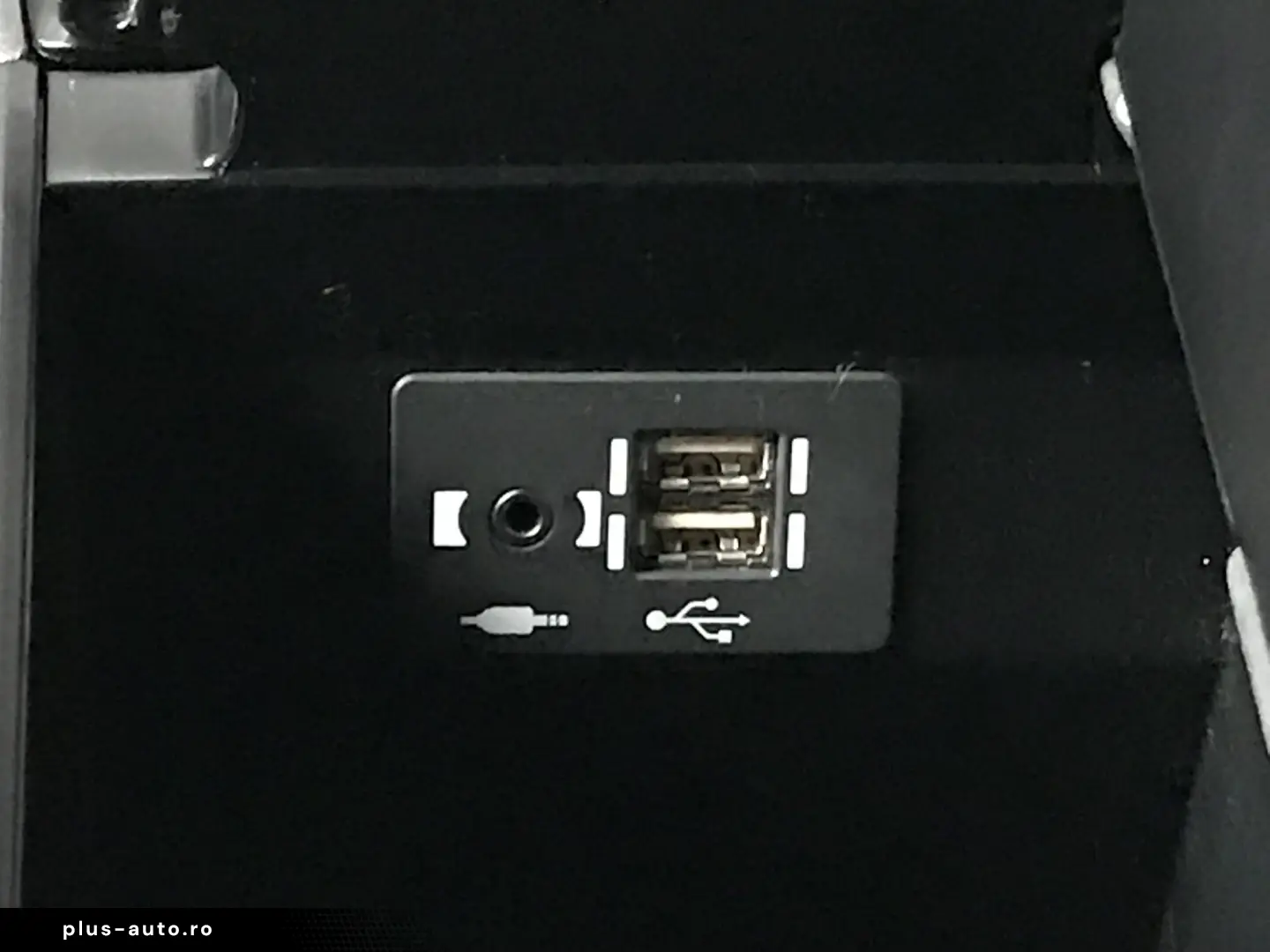 LEXUS UX300e BUSINESS