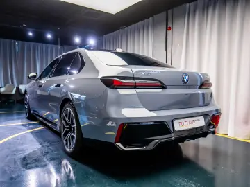 BMW 750e xDrive M-Sport  Warranty 03 27  Full PPF