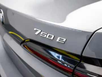BMW 750e xDrive M-Sport  Warranty 03 27  Full PPF