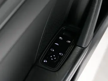 PORSCHE 992 Carrera S Cabrio  Sportabgas Kreide LM21 LED