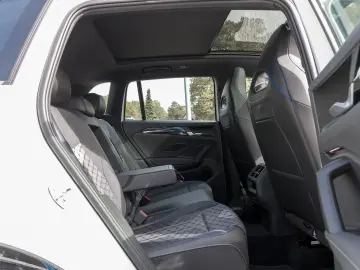 VW Tiguan 2.0 TDI  DSG 4MOTION R-Line PANORAMA DCC