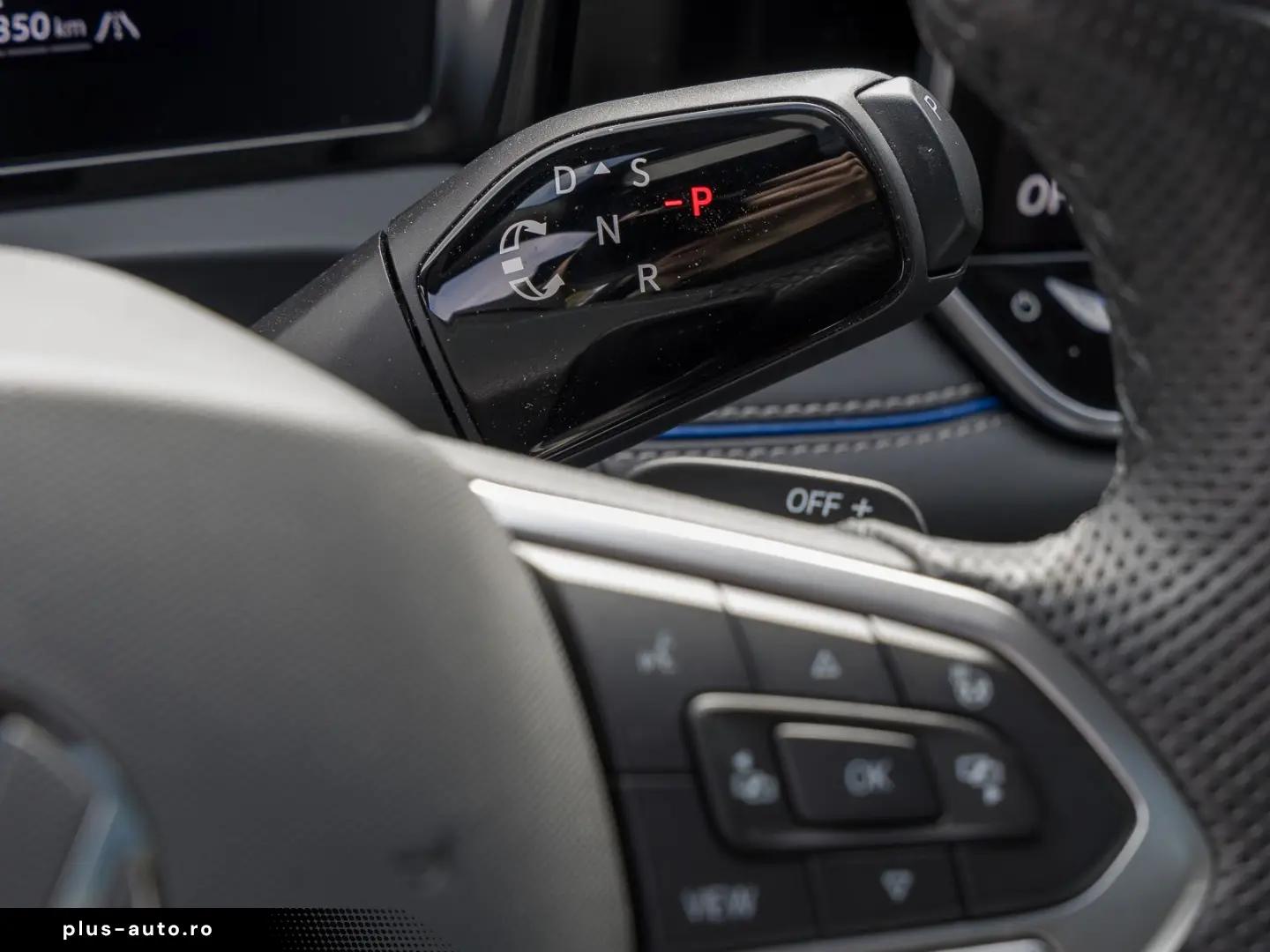 VW Tiguan 2.0 TDI  DSG 4MOTION R-Line PANORAMA DCC