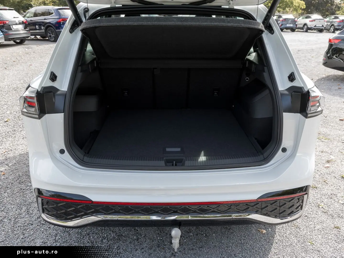 VW Tiguan 2.0 TDI  DSG 4MOTION R-Line PANORAMA DCC