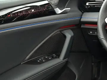 VW Tiguan 2.0 TDI DSG 4 Motion R-line