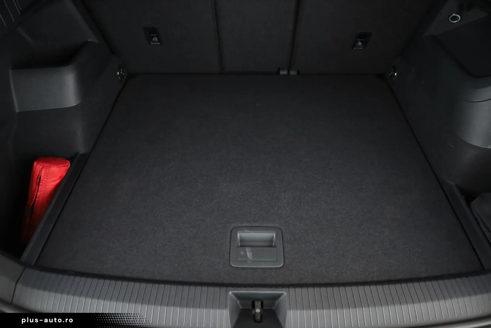 VW Tiguan 2.0 TDI 4M DSG R-Line Pano Nav Key Kam 20