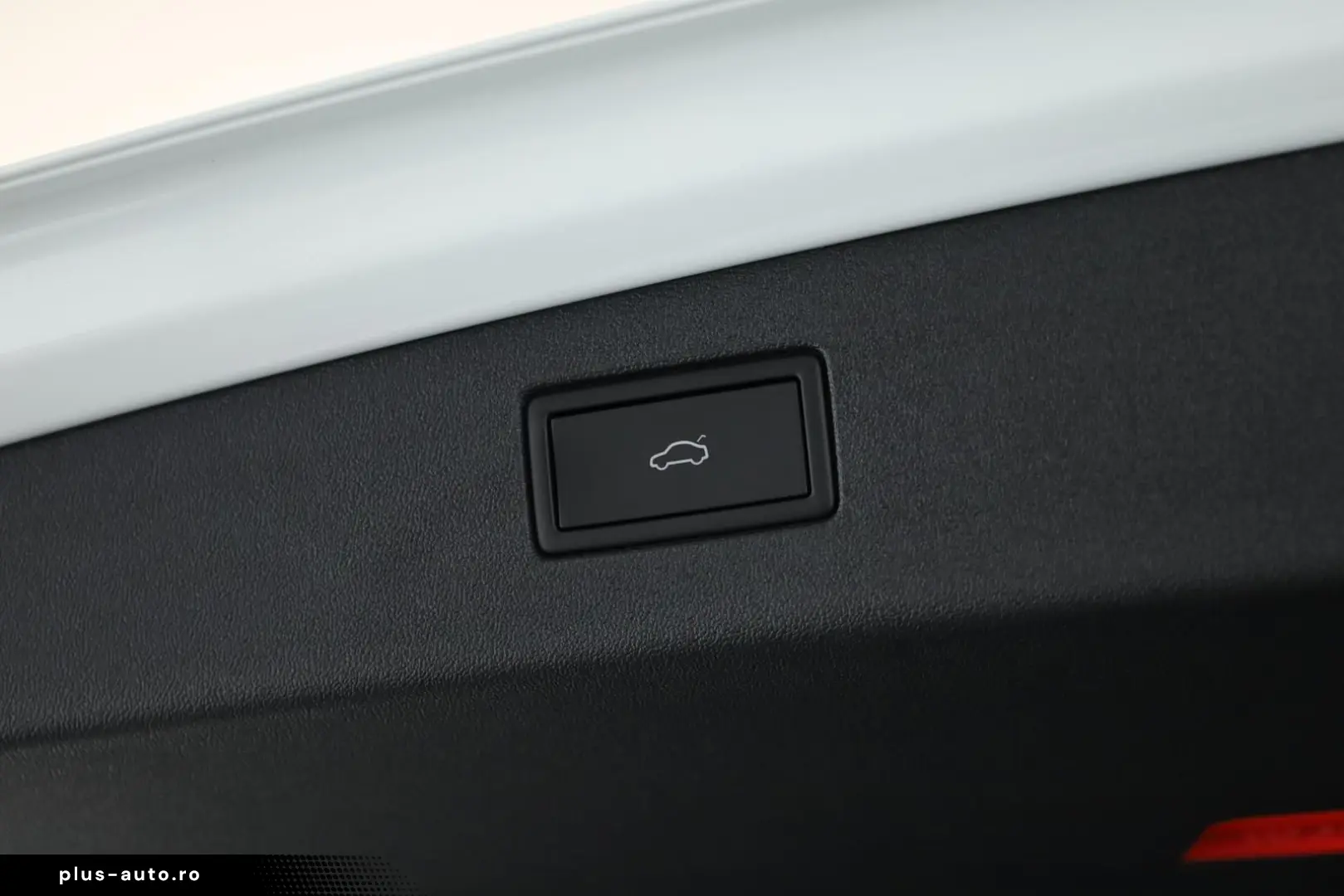 VW Tiguan 2.0 TDI 4M DSG R-Line Pano Nav Key Kam 20