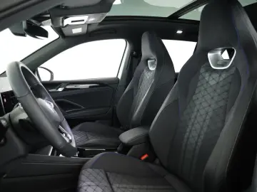 VW Tiguan 2.0 TDI 4M DSG R-Line Pano Nav Key Kam 20