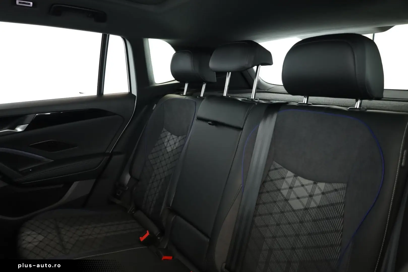 VW Tiguan 2.0 TDI 4M DSG R-Line Pano Nav Key Kam 20