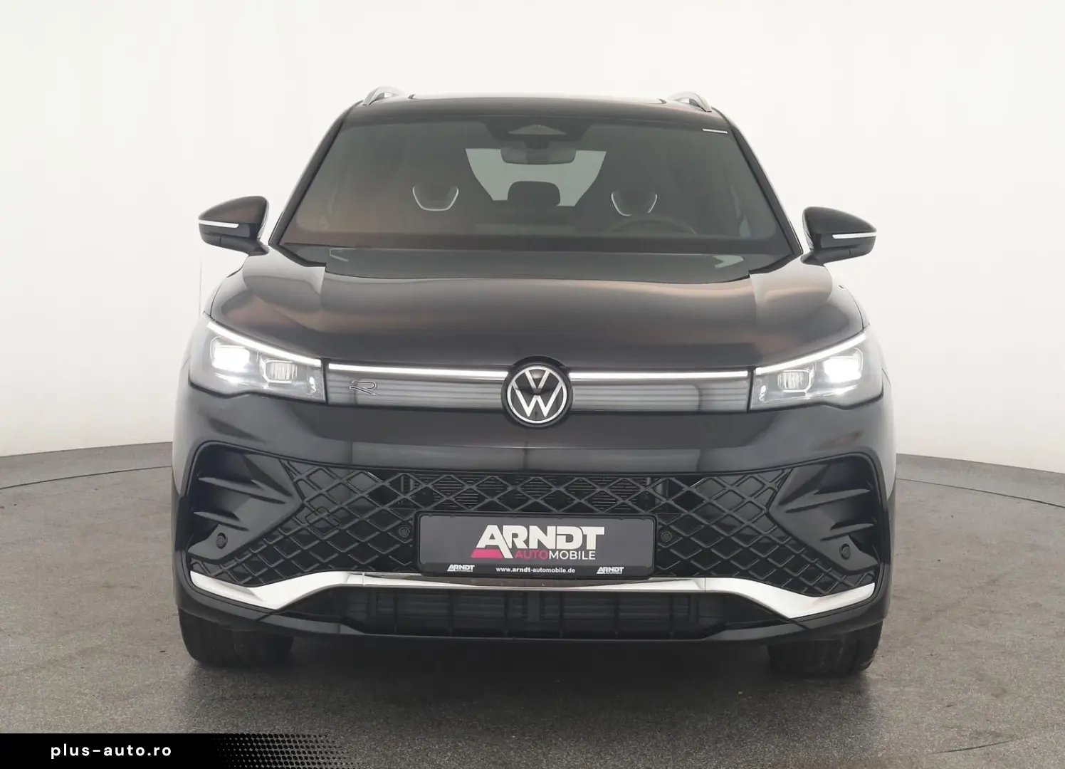 VW Tiguan 2.0 TDI 4M DSG R-Line Pano Nav Key Kam 20