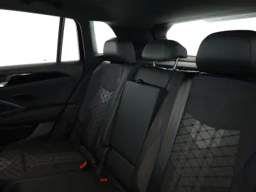 VW Tiguan 2.0 TDI 4M DSG R-Line Pano Nav Key Kam 20