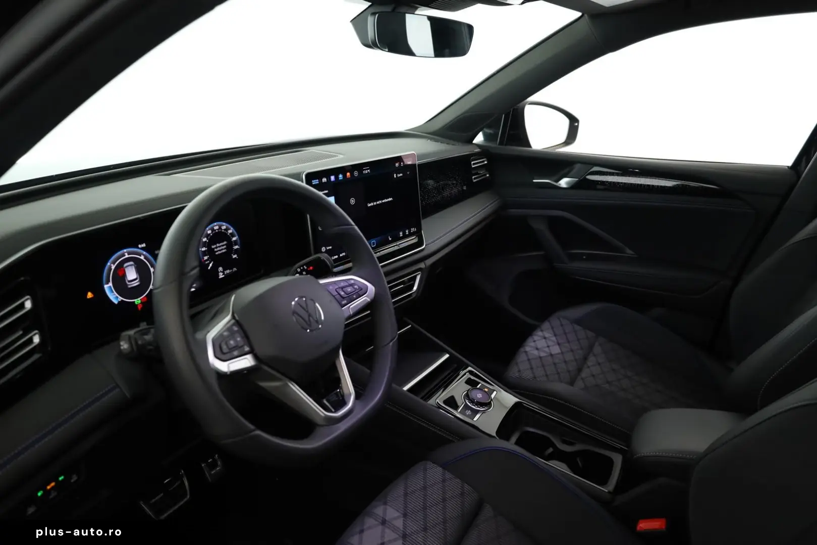 VW Tiguan 2.0 TDI 4M DSG R-Line Pano Nav Key Kam 20