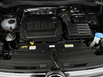 VW Tiguan 2.0 TDI 4M DSG R-Line Pano Nav Key Kam 20