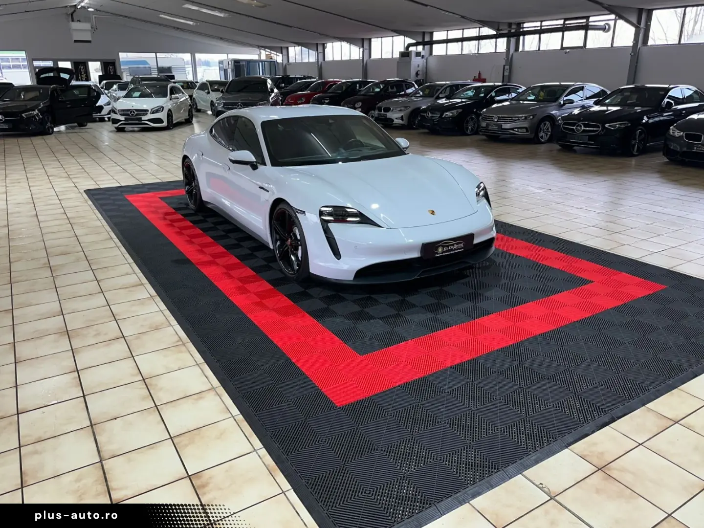 PORSCHE Taycan 4 S - Performance 571PS - 93.4 KW