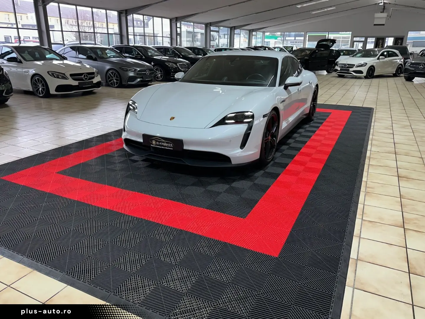 PORSCHE Taycan 4 S - Performance 571PS - 93.4 KW