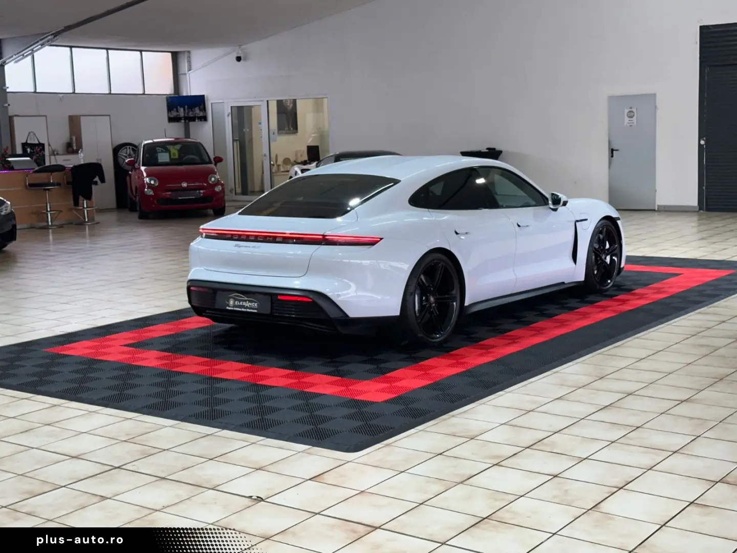 PORSCHE Taycan 4 S - Performance 571PS - 93.4 KW