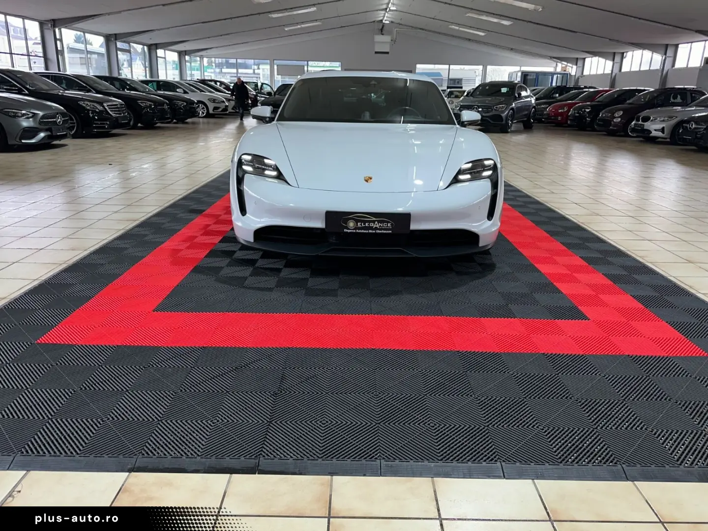 PORSCHE Taycan 4 S - Performance 571PS - 93.4 KW