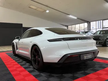 PORSCHE Taycan 4 S - Performance 571PS - 93.4 KW
