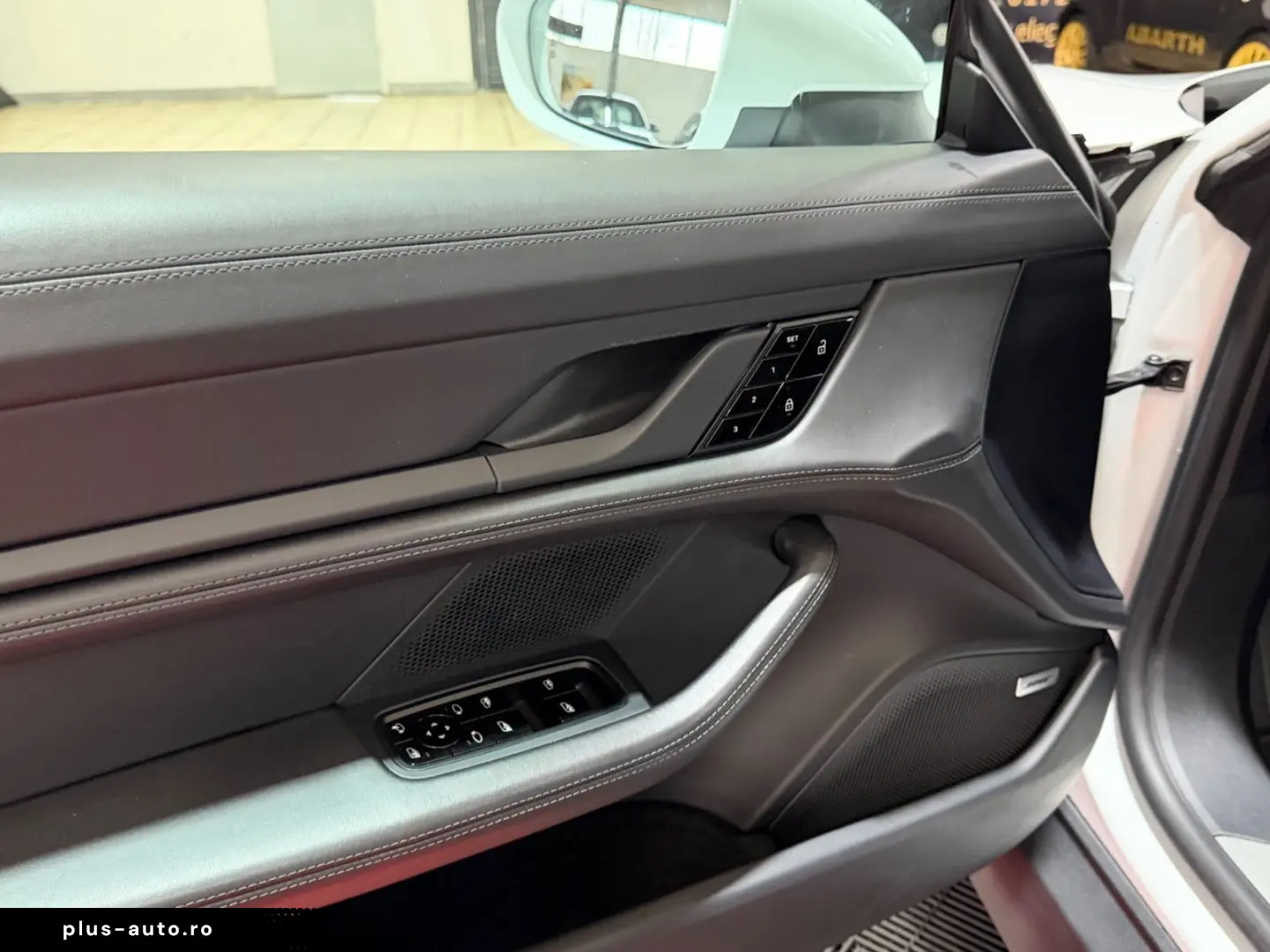 PORSCHE Taycan 4 S - Performance 571PS - 93.4 KW