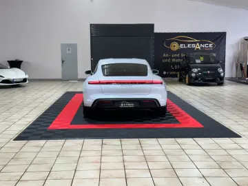 PORSCHE Taycan 4 S - Performance 571PS - 93.4 KW