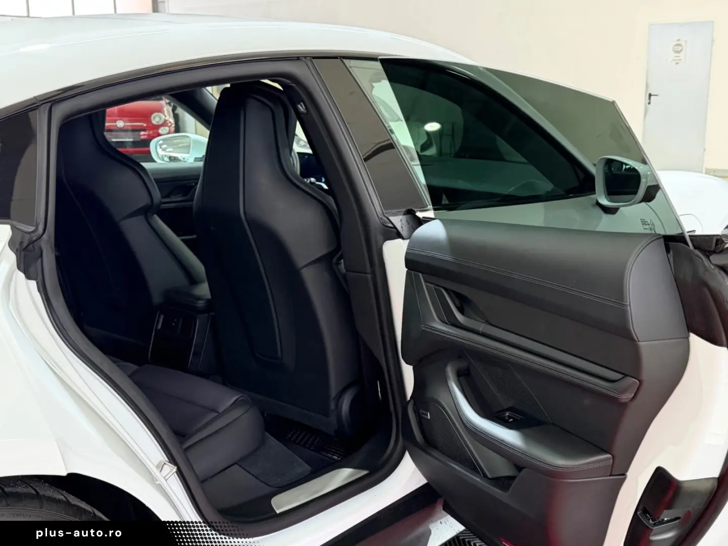 PORSCHE Taycan 4 S - Performance 571PS - 93.4 KW