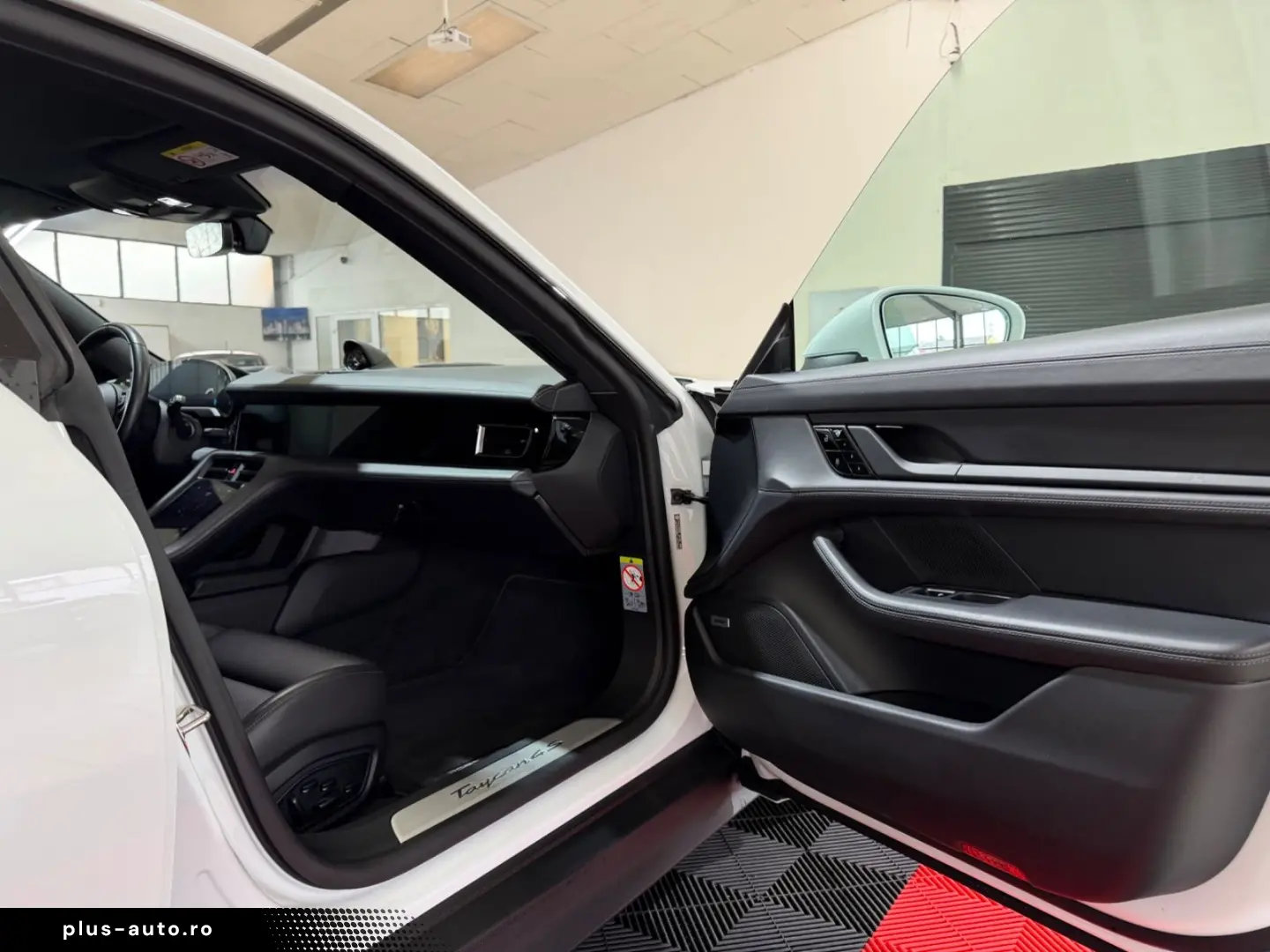 PORSCHE Taycan 4 S - Performance 571PS - 93.4 KW