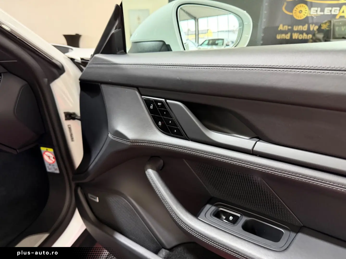 PORSCHE Taycan 4 S - Performance 571PS - 93.4 KW