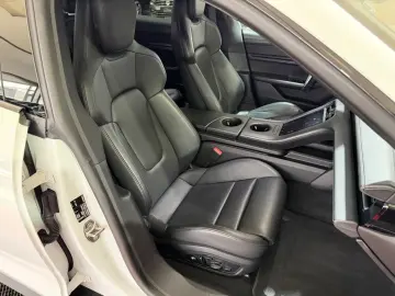 PORSCHE Taycan 4 S - Performance 571PS - 93.4 KW