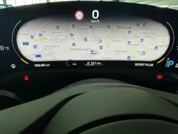 PORSCHE Taycan 4 S - Performance 571PS - 93.4 KW