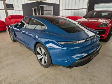 PORSCHE Taycan 4S Perf  BeifDisp Chrono Pano Matrix appr