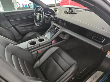 PORSCHE Taycan 4S Perf  BeifDisp Chrono Pano Matrix appr