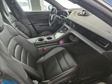 PORSCHE Taycan 4S Perf  BeifDisp Chrono Pano Matrix appr