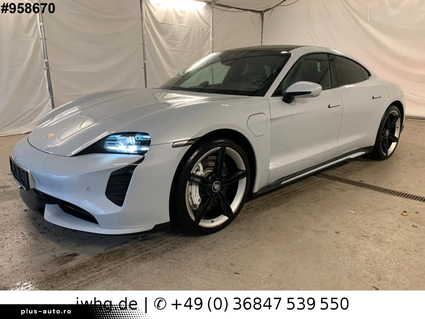 PORSCHE Taycan Turbo 21  HeadUp Pano Passenger-Display