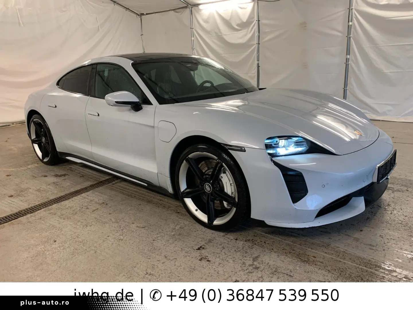 PORSCHE Taycan Turbo 21  HeadUp Pano Passenger-Display