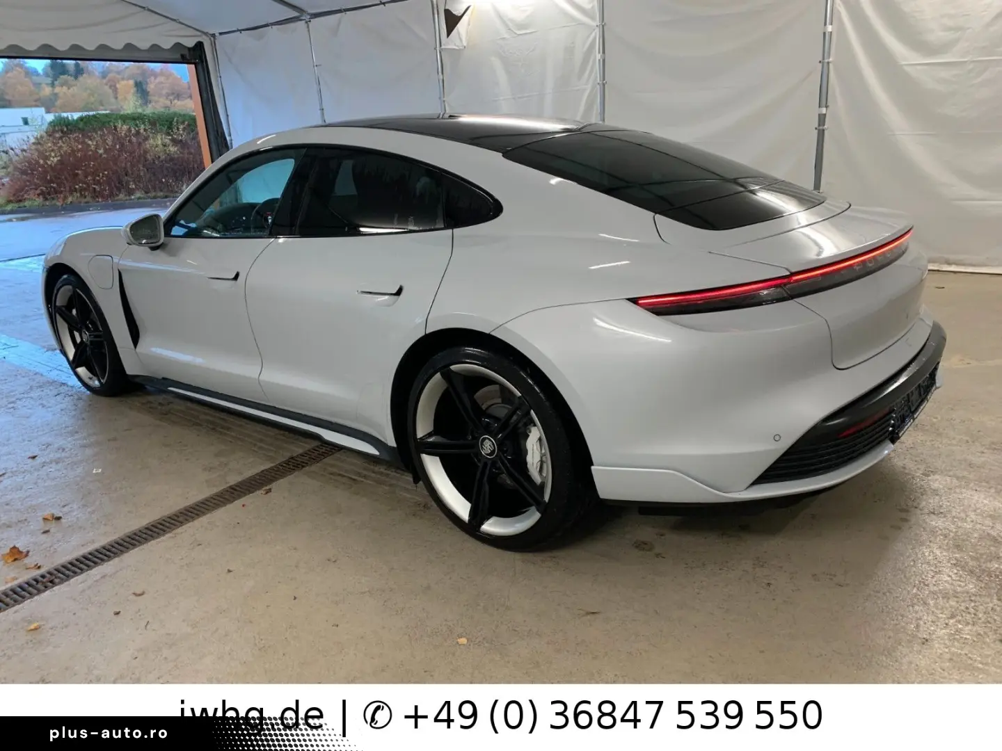 PORSCHE Taycan Turbo 21  HeadUp Pano Passenger-Display