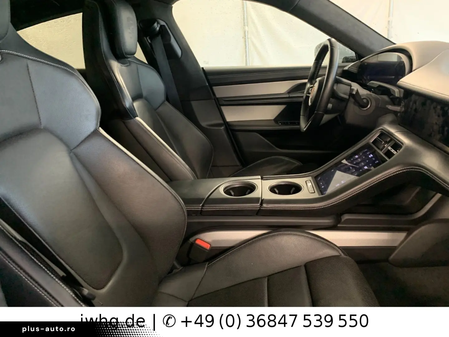 PORSCHE Taycan Turbo 21  HeadUp Pano Passenger-Display