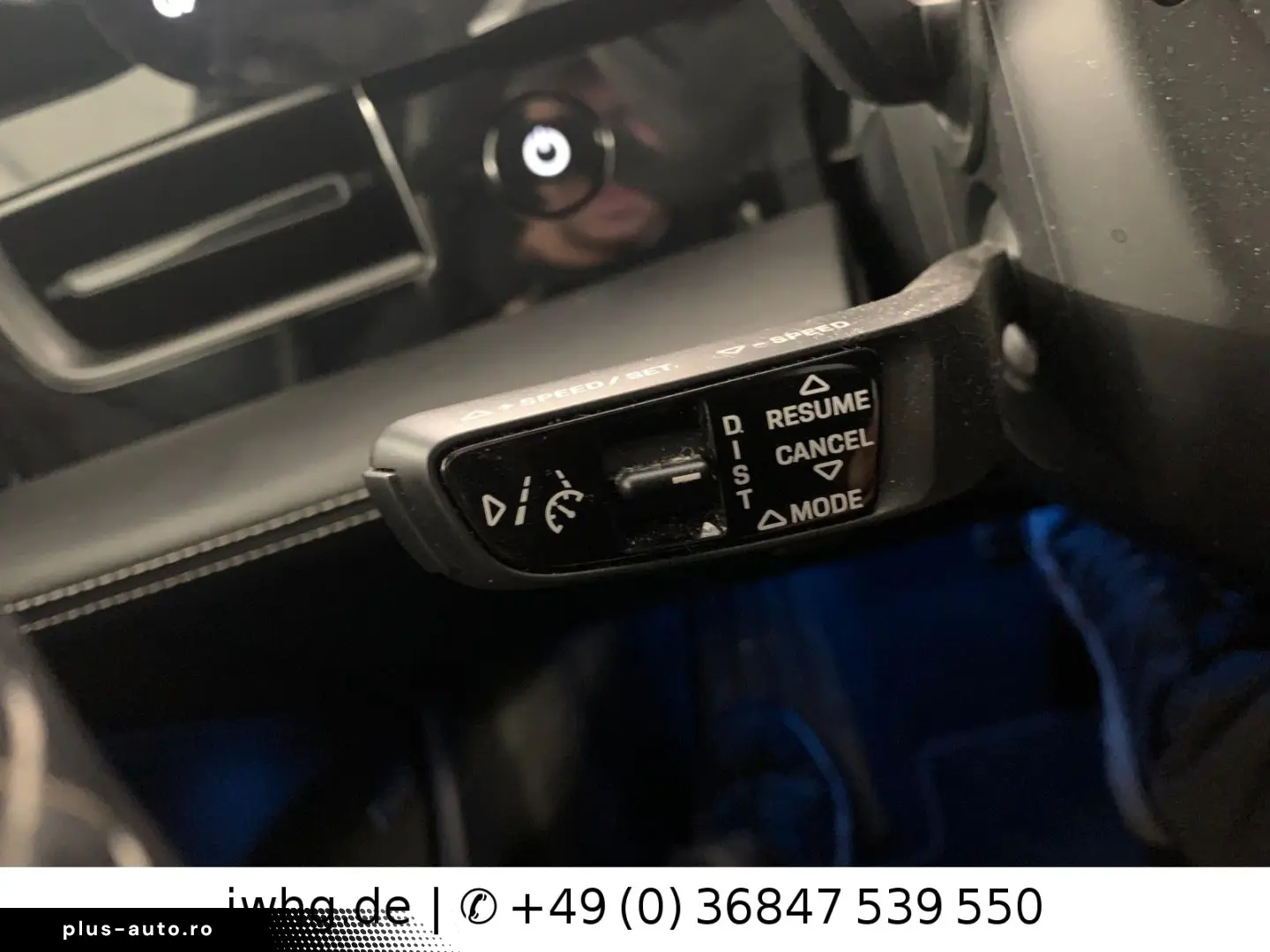 PORSCHE Taycan Turbo 21  HeadUp Pano Passenger-Display