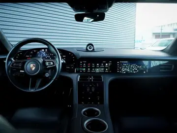 PORSCHE Taycan Turbo 93 kWh   4Wiel Sturing   Pano   Pas