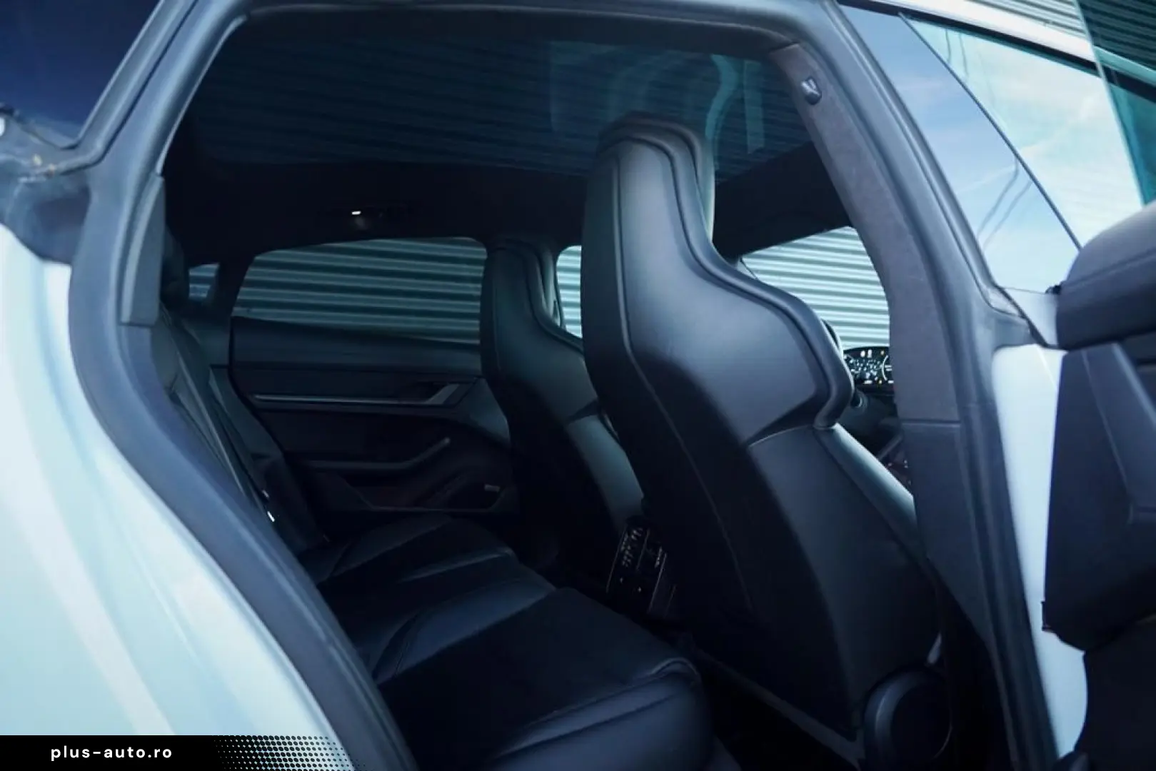 PORSCHE Taycan Turbo 93 kWh   4Wiel Sturing   Pano   Pas