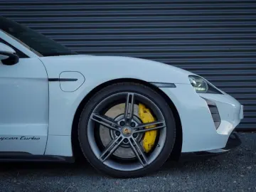 PORSCHE Taycan Turbo 93 kWh   4Wiel Sturing   Pano   Pas