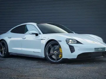 PORSCHE Taycan Turbo 93 kWh   4Wiel Sturing   Pano   Pas