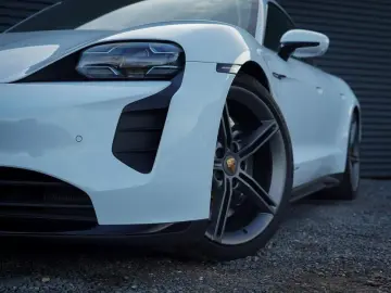 PORSCHE Taycan Turbo 93 kWh   4Wiel Sturing   Pano   Pas