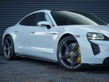 PORSCHE Taycan Turbo 93 kWh   4Wiel Sturing   Pano   Pas