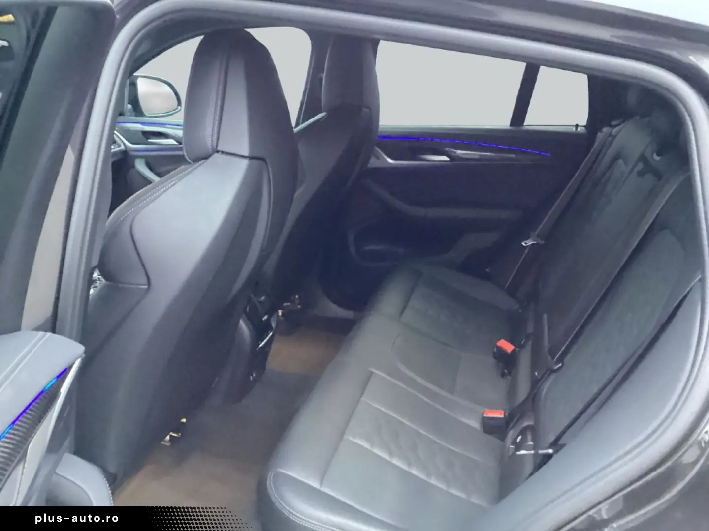 BMW X4M Competition  HuD AHK Pano