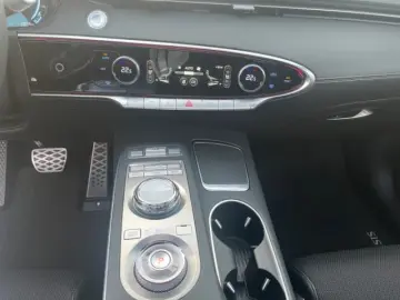 GENESIS GV70 Sport 4WD AD Memory Sitze LED ACC El. Heckk