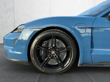 PORSCHE Taycan 4S Burmester 360  SHZ V H