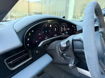 PORSCHE Taycan 4S Burmester 360  SHZ V H